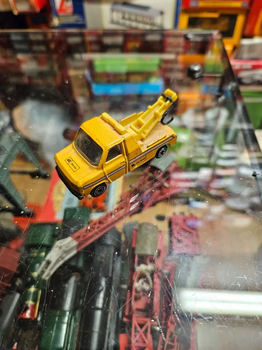 Corgi Ford Transit Tow Truck