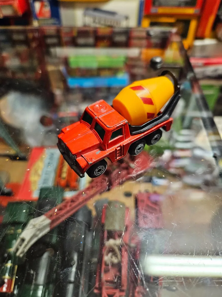 Matchbox Superfast Cement Mixer Truck