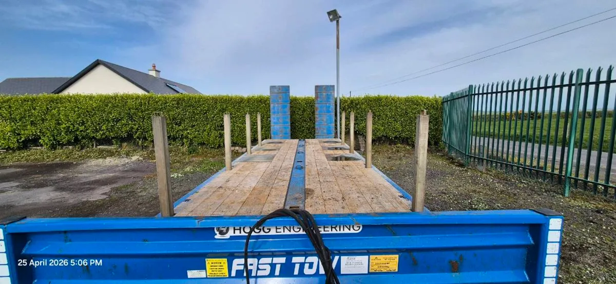 Hogg  Lowloader - Image 2