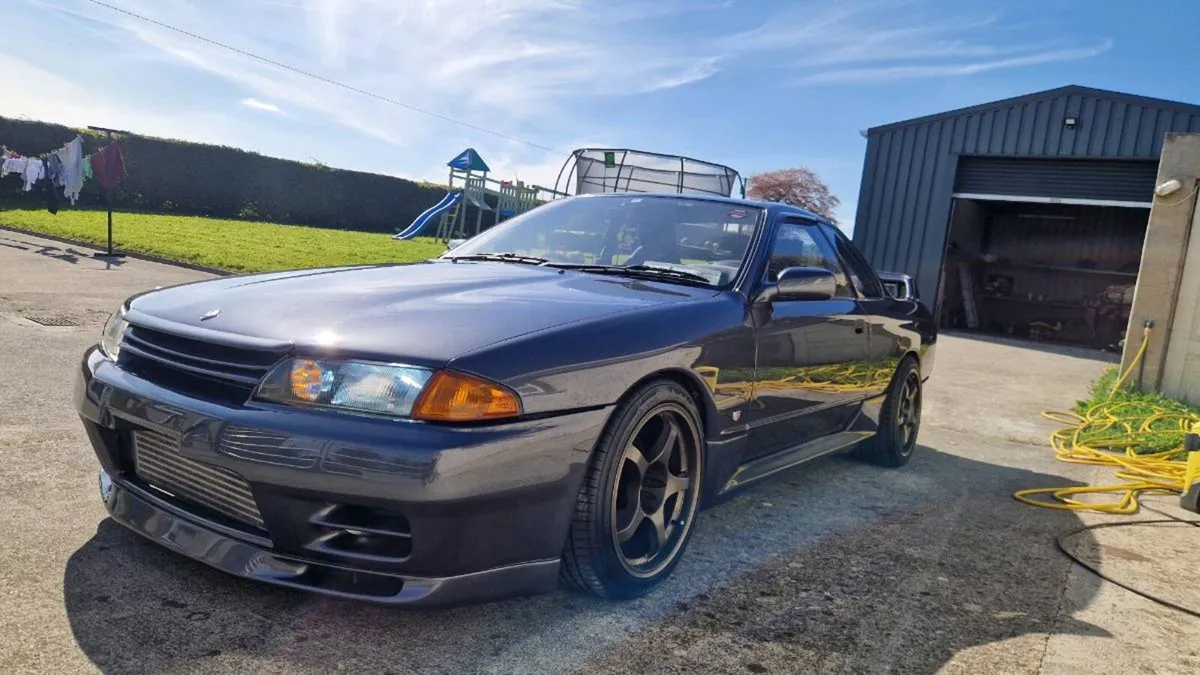 R32 skyline - Image 4