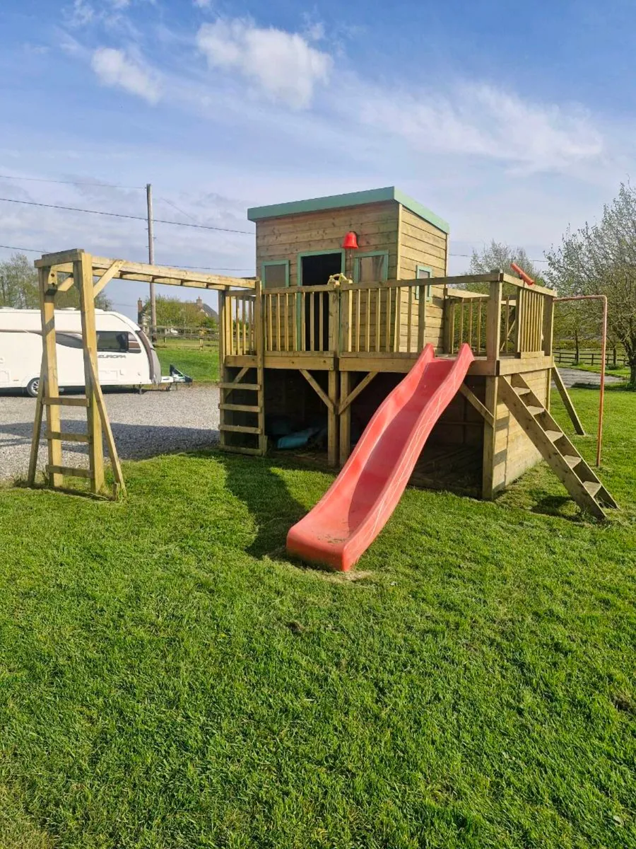 Kids Outdoor Playhouse - Image 1