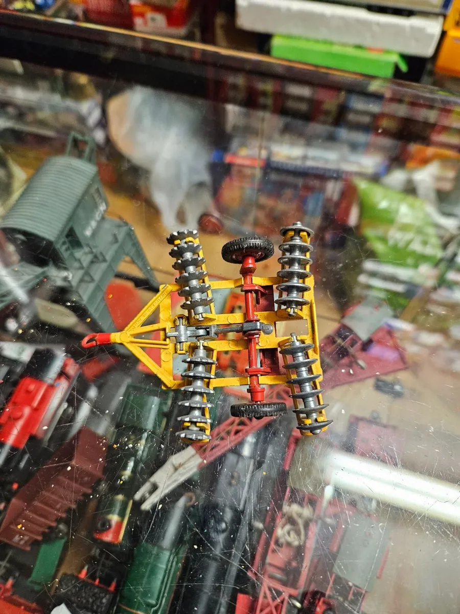 Corgi 1970's Farm Harrow - Image 1