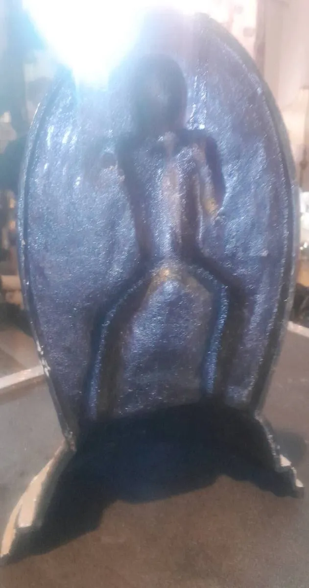 Large cast iron Elvis statue - Image 3