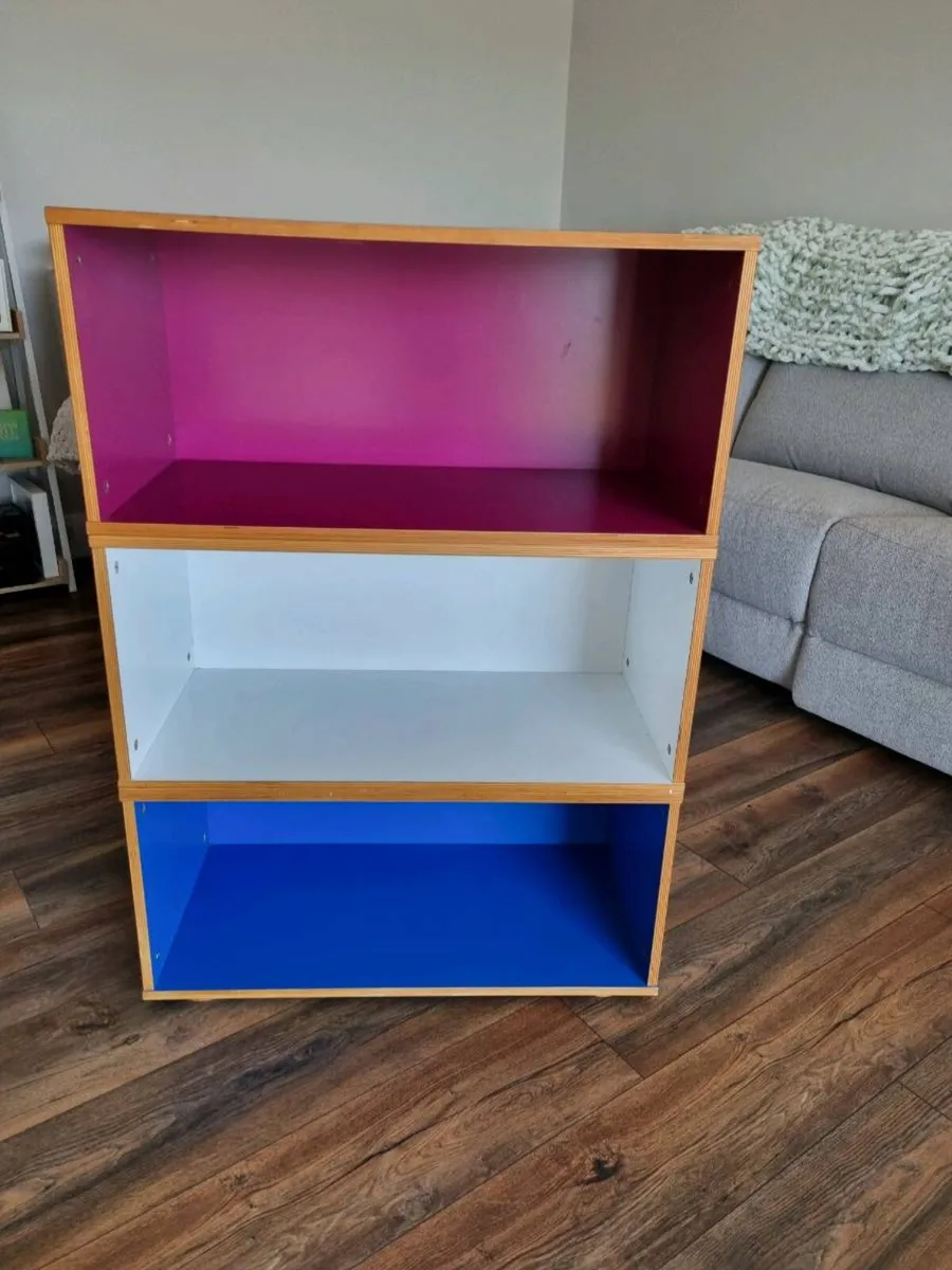 Child's toy storage