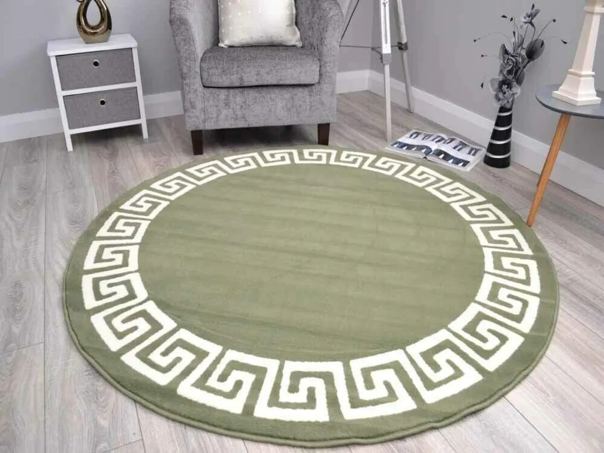 Small Medium Large Green Cream Pattern Round