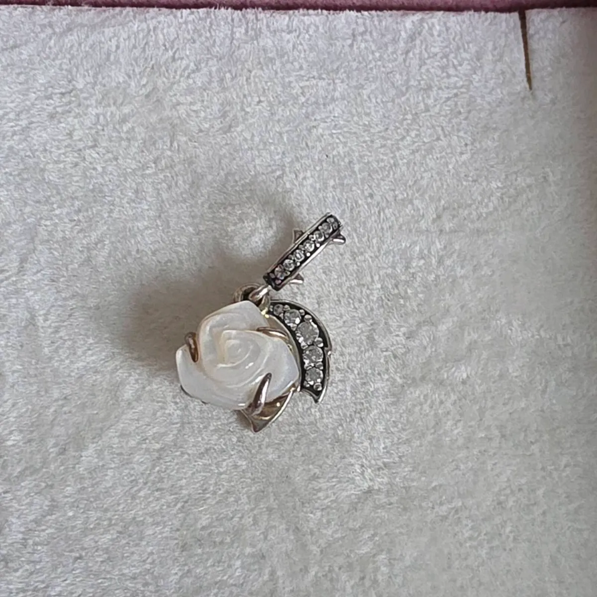 Pandora white rose in bloom pendant/charm - Image 1