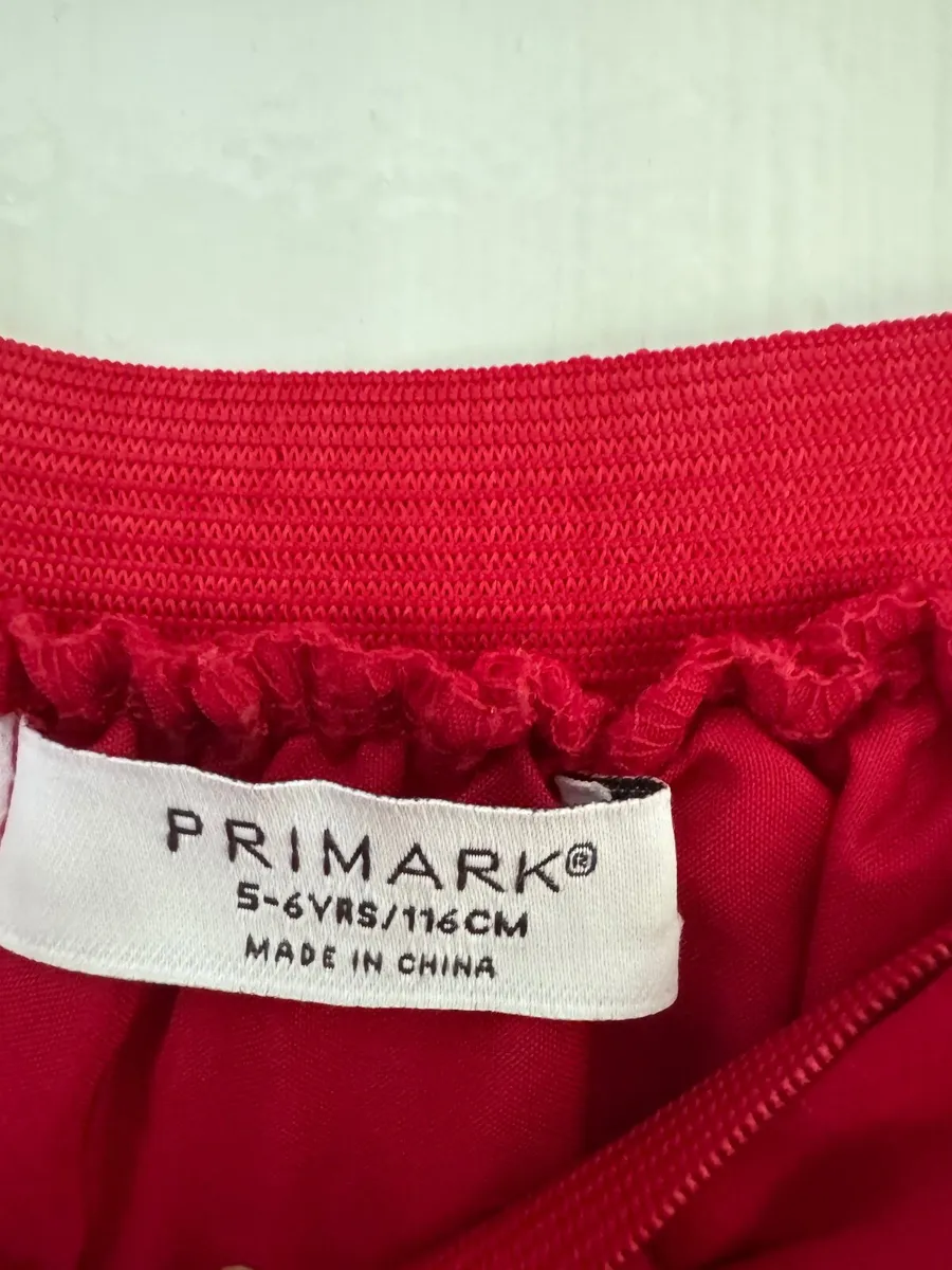 Girls Red Skirt Aged 5-6 - Image 4