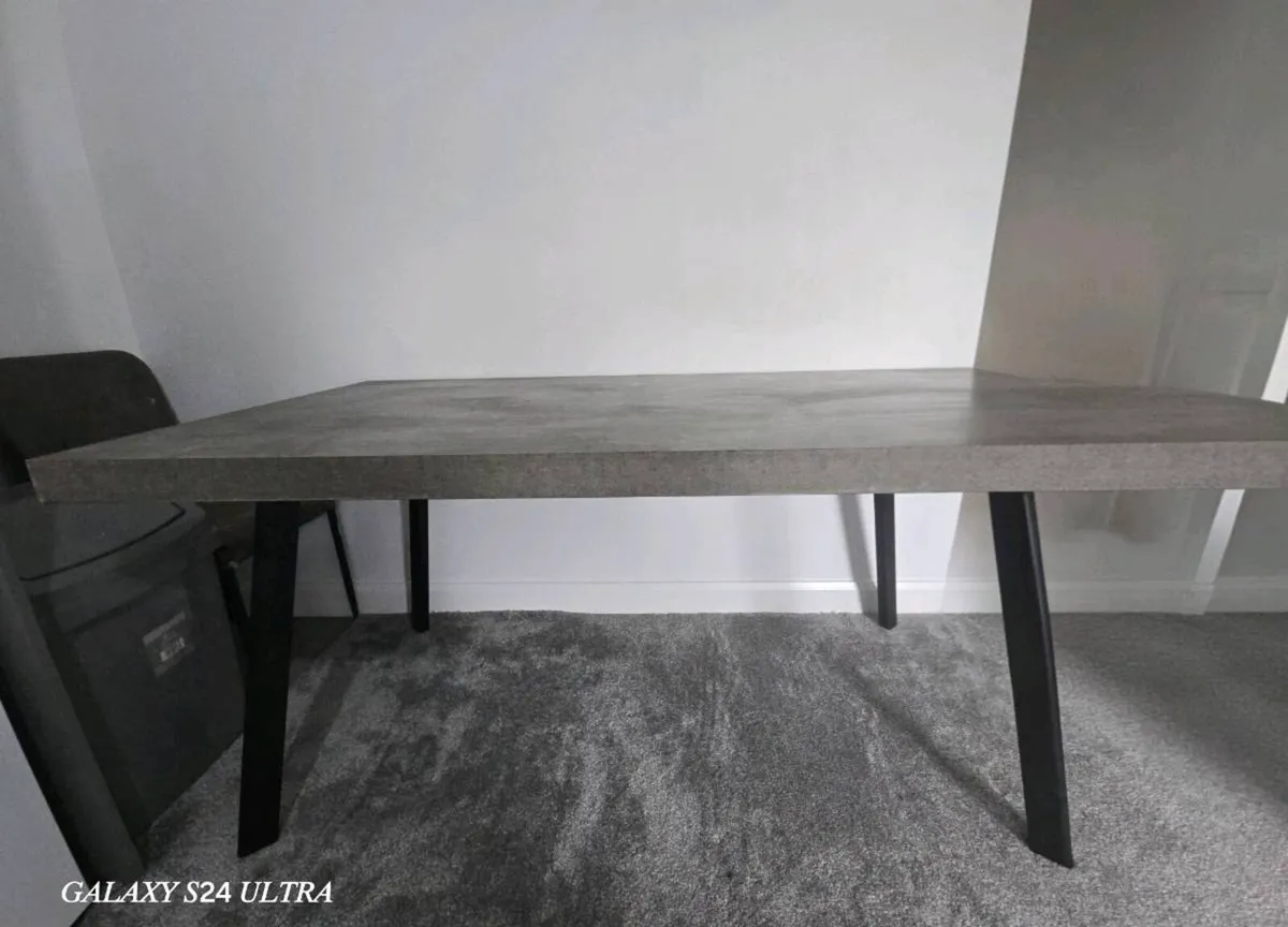 Effect Dining Table Concrete - Image 1
