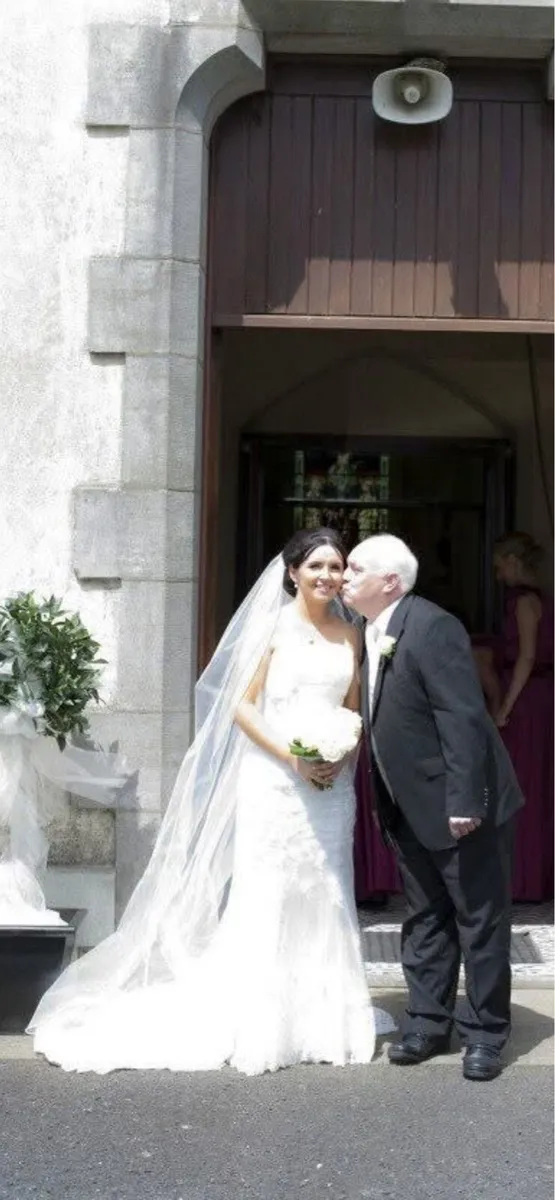 Designer wedding dress and floor length veil - Image 4