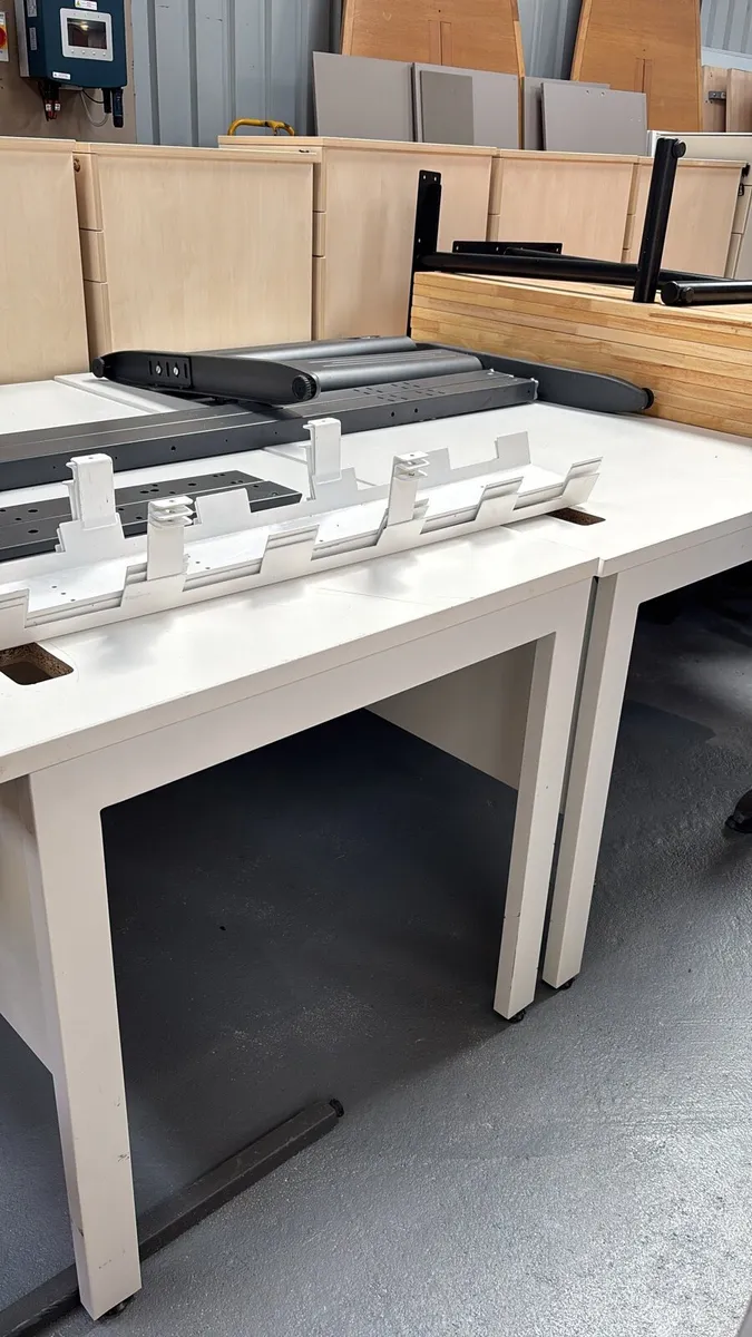 Office furniture MESSAGE FOR PRICES - Image 1