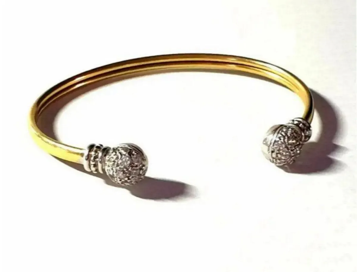 Vintage Gemset Childs 9ct Gold Torc Bangle - Image 1