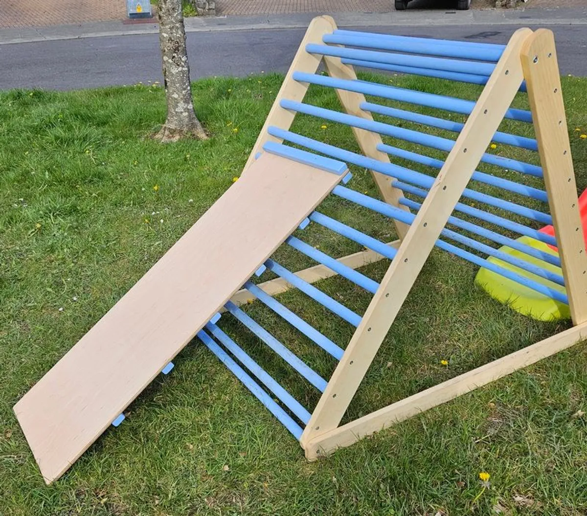 Slide and Climbing Frame (Pikler Triangle - Montessori approved) - Image 2
