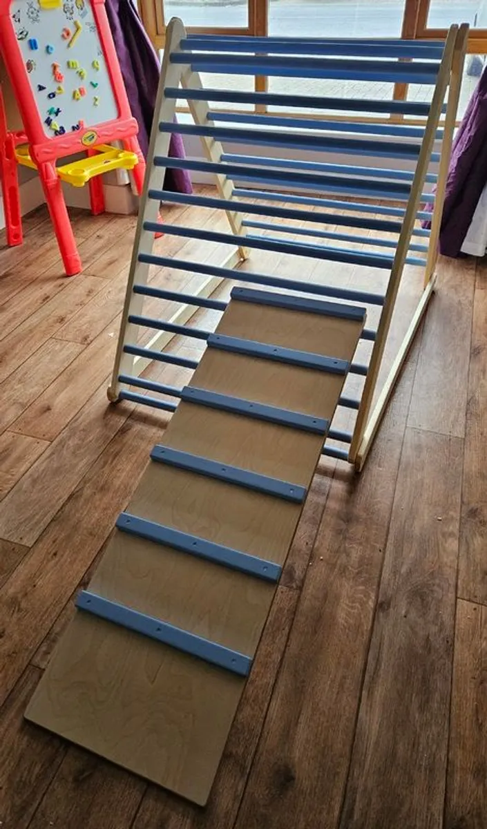 Slide and Climbing Frame (Pikler Triangle - Montessori approved) - Image 4