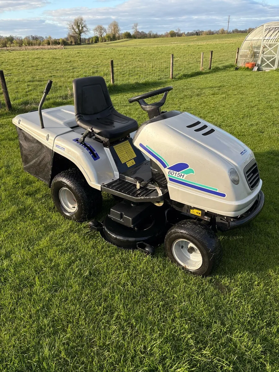 Lawnboss 15.5hp lawnmower for sale - Image 1