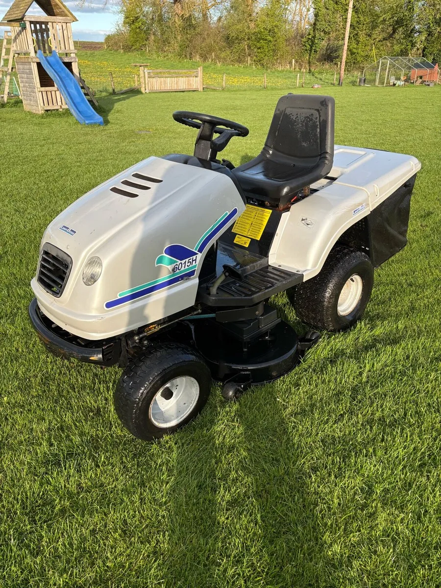 Lawnboss 15.5hp lawnmower for sale - Image 2