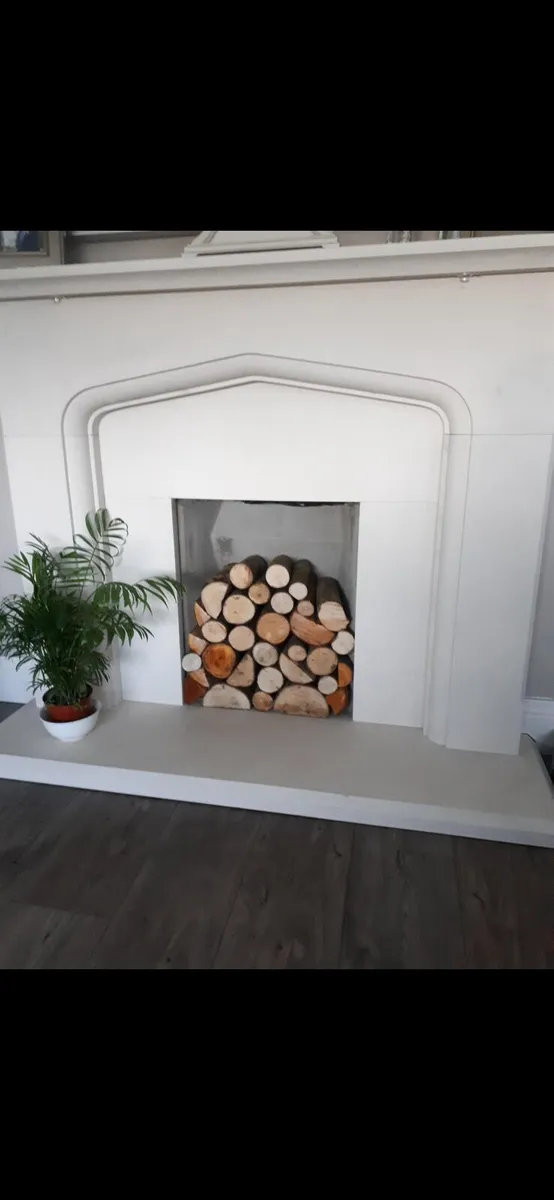 Limestone fireplace & hearth - Image 1