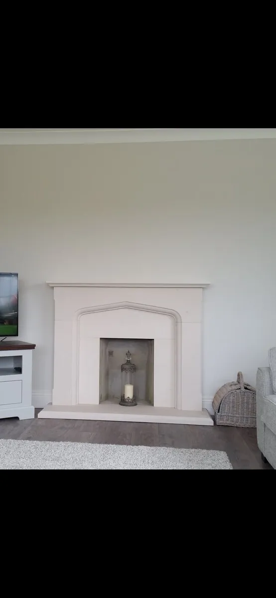 Limestone fireplace & hearth - Image 2