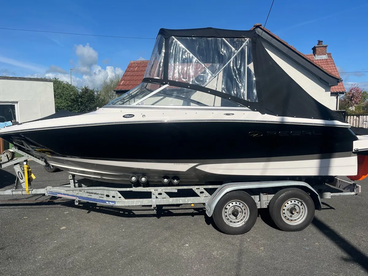 Regal 1900 Bowrider / sports boat 2008 - Image 1