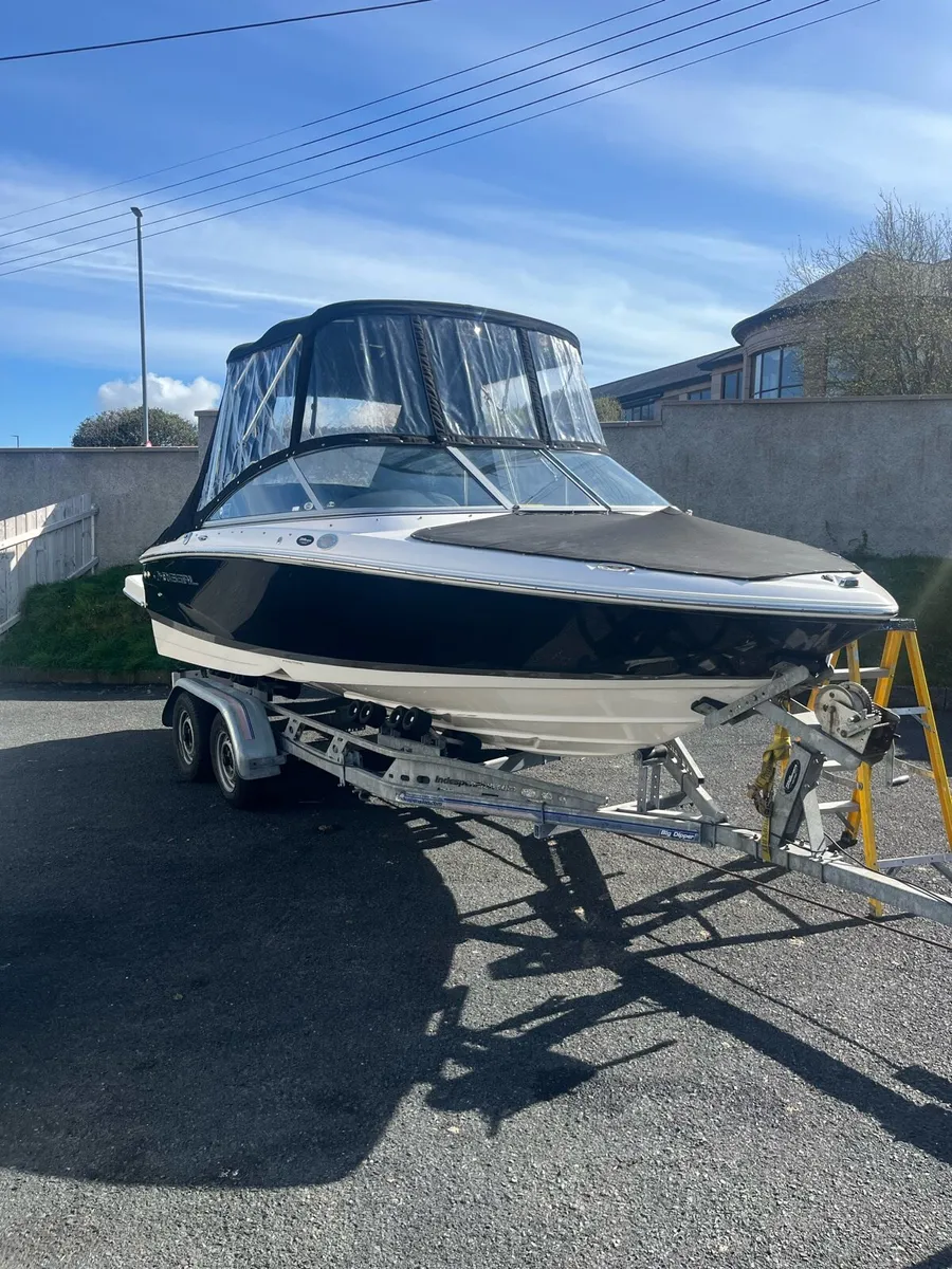 Regal 1900 Bowrider / sports boat 2008 - Image 2