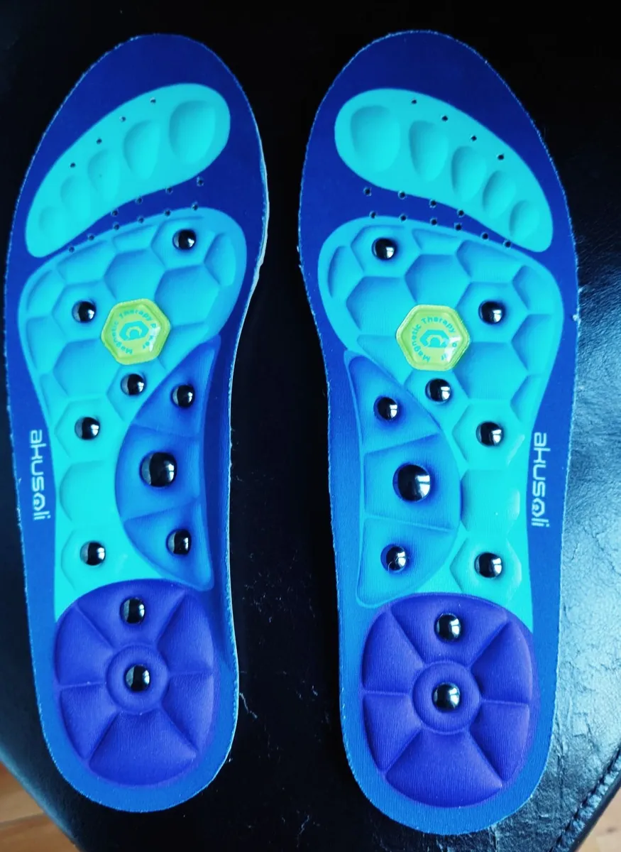 Japanese magnetic insoles UK 8/9 - Image 1