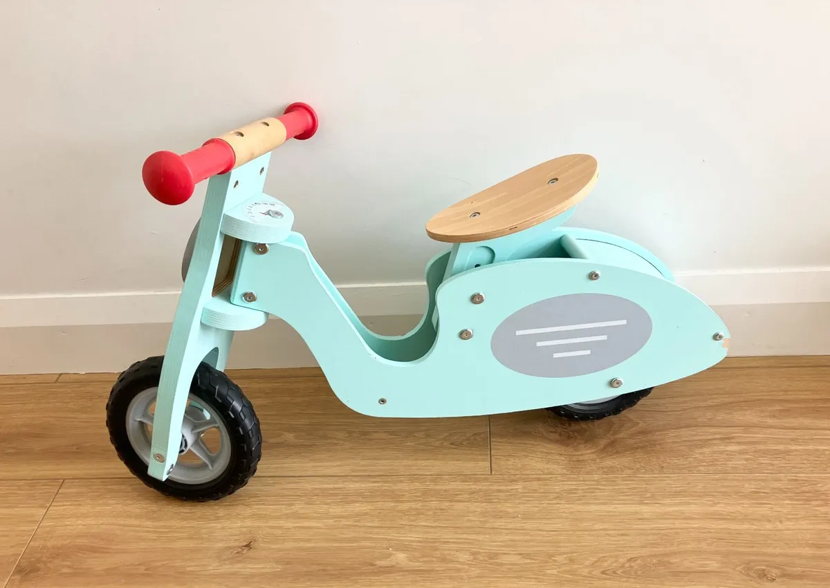 Balance Bike - Image 3