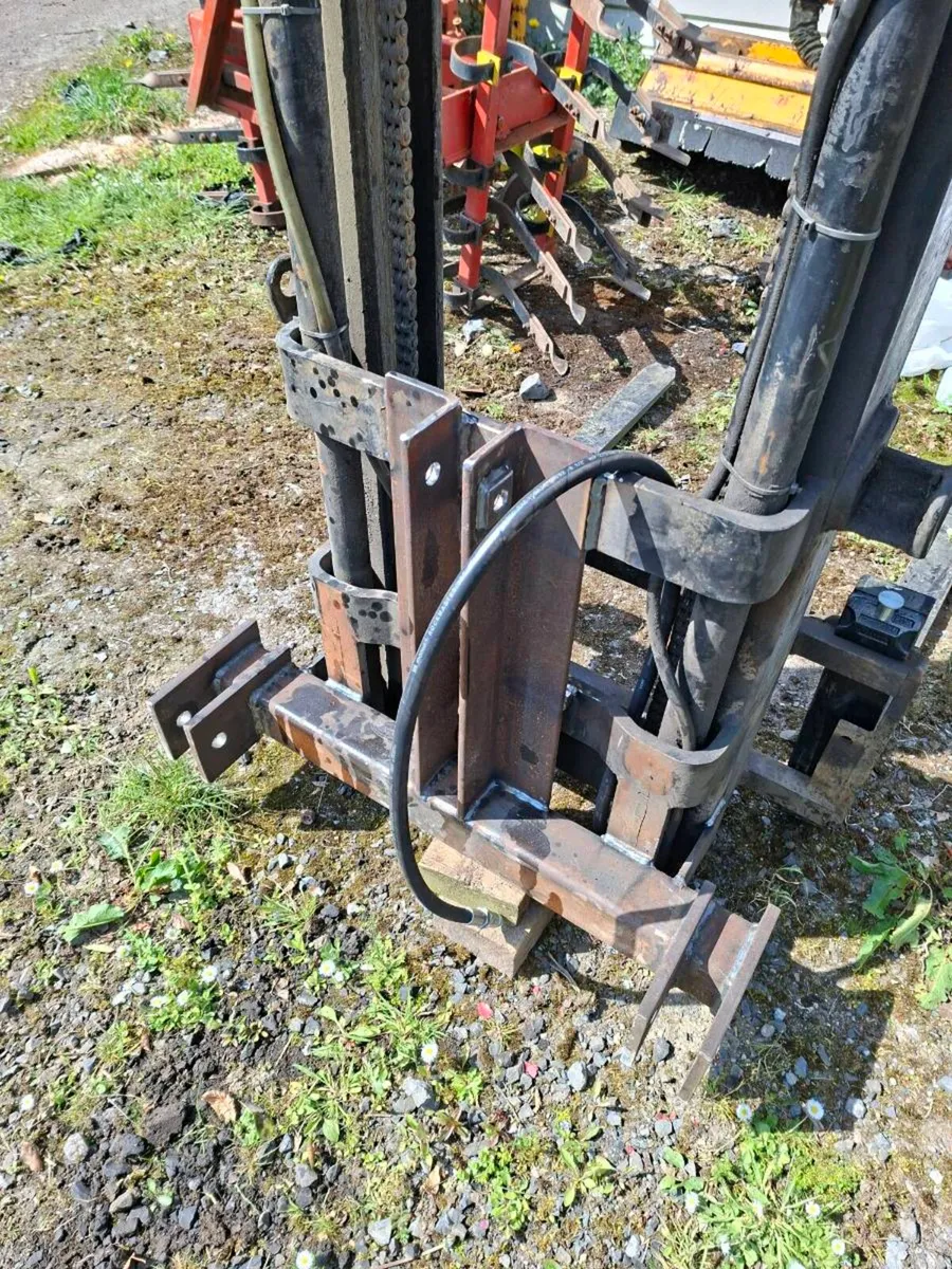 Forklift mast - Image 3