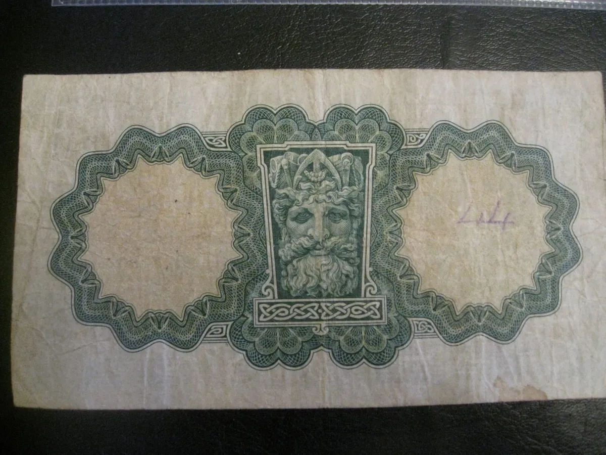 Lady Lavery 1 Pound War Code B - Various Prices - Image 2