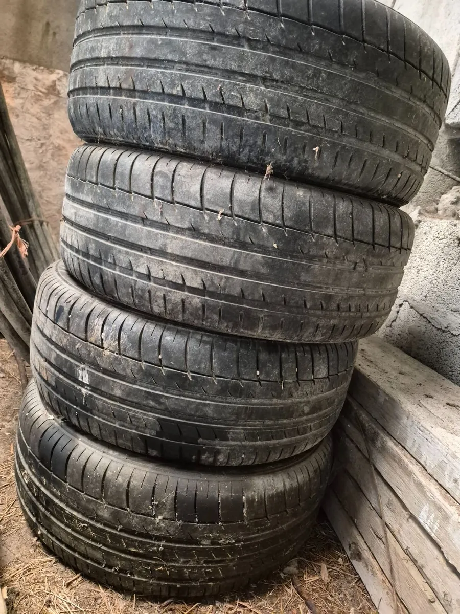 225/45 R17 Honda Civic Alloys with good Tyres - Image 3