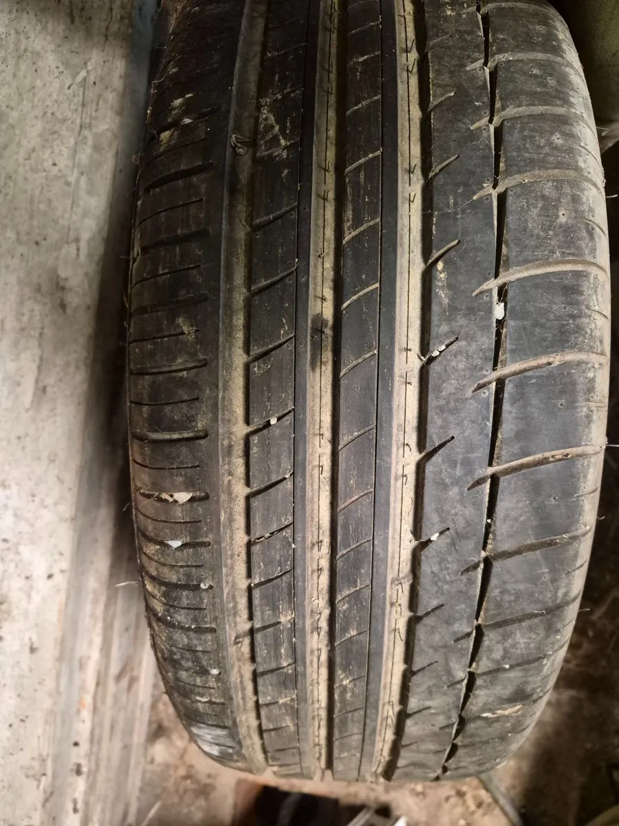 225/45 R17 Honda Civic Alloys with good Tyres - Image 4