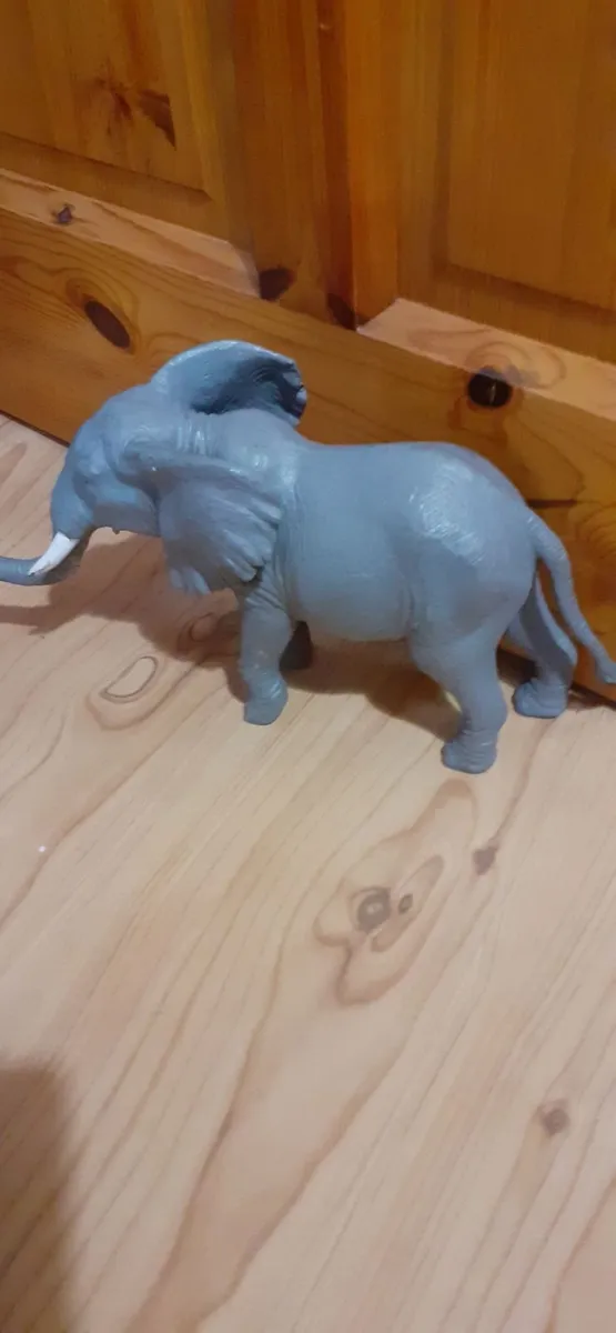 Dinosaur 2 pieces and an octopus and elephant - Image 3