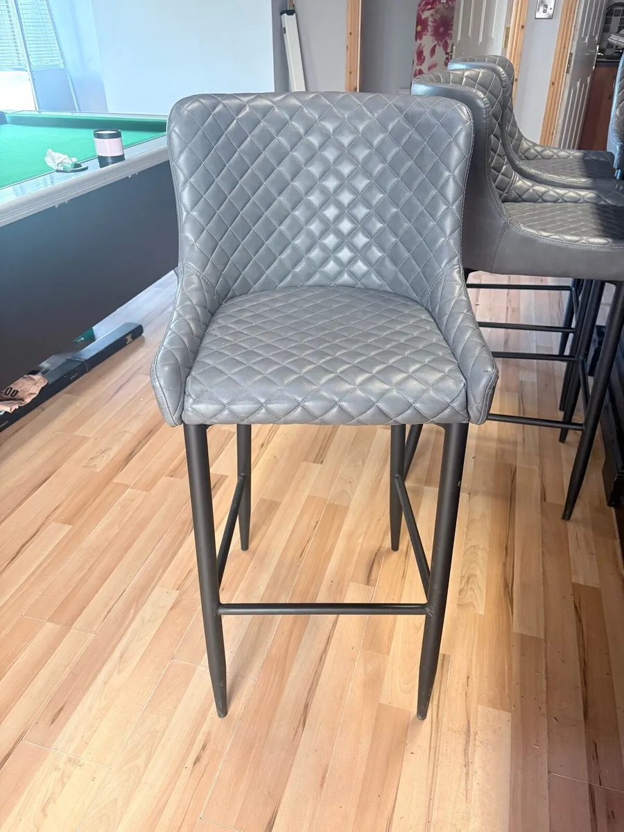 Kitchen/bar chairs - Image 1