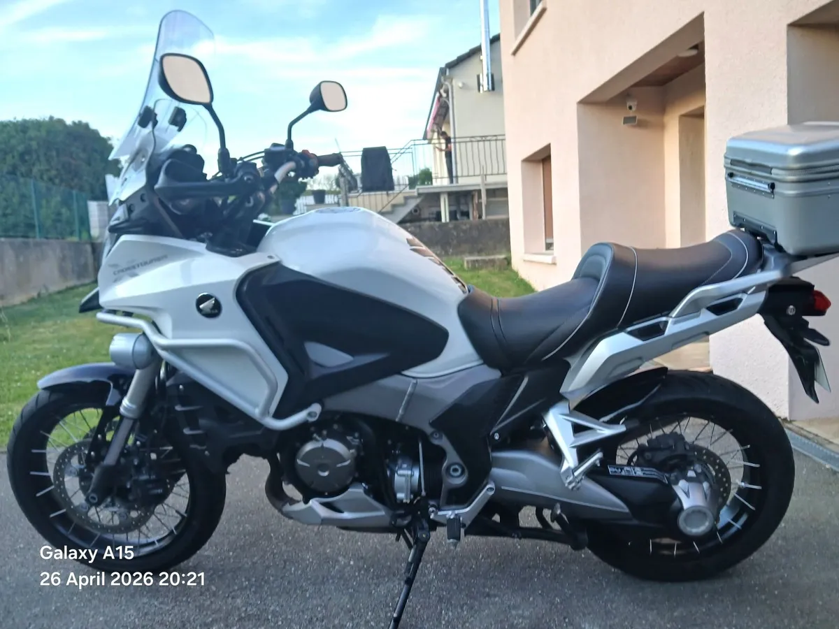 Honda VFR1200 Crosstourer, Mint! Fully loaded! - Image 2