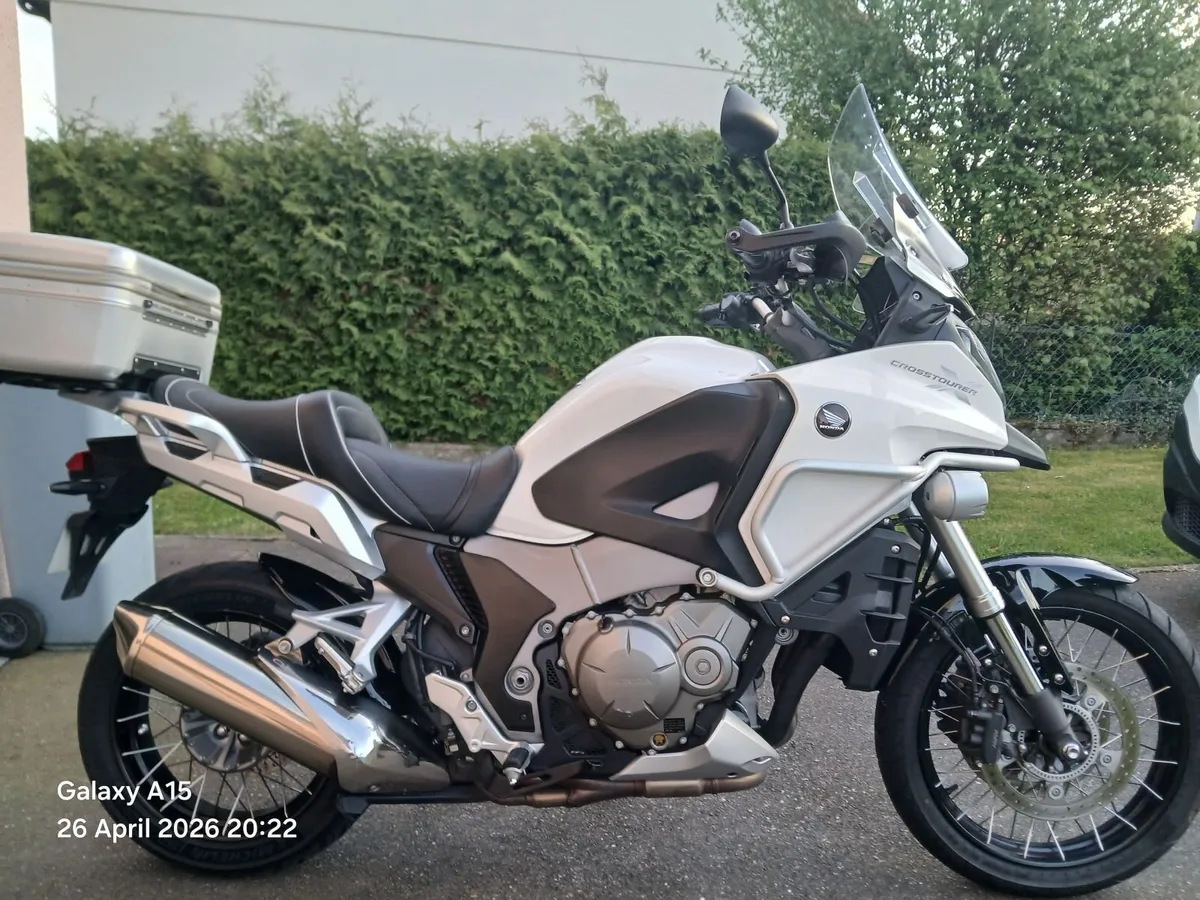 Honda VFR1200 Crosstourer, Mint! Fully loaded! - Image 1