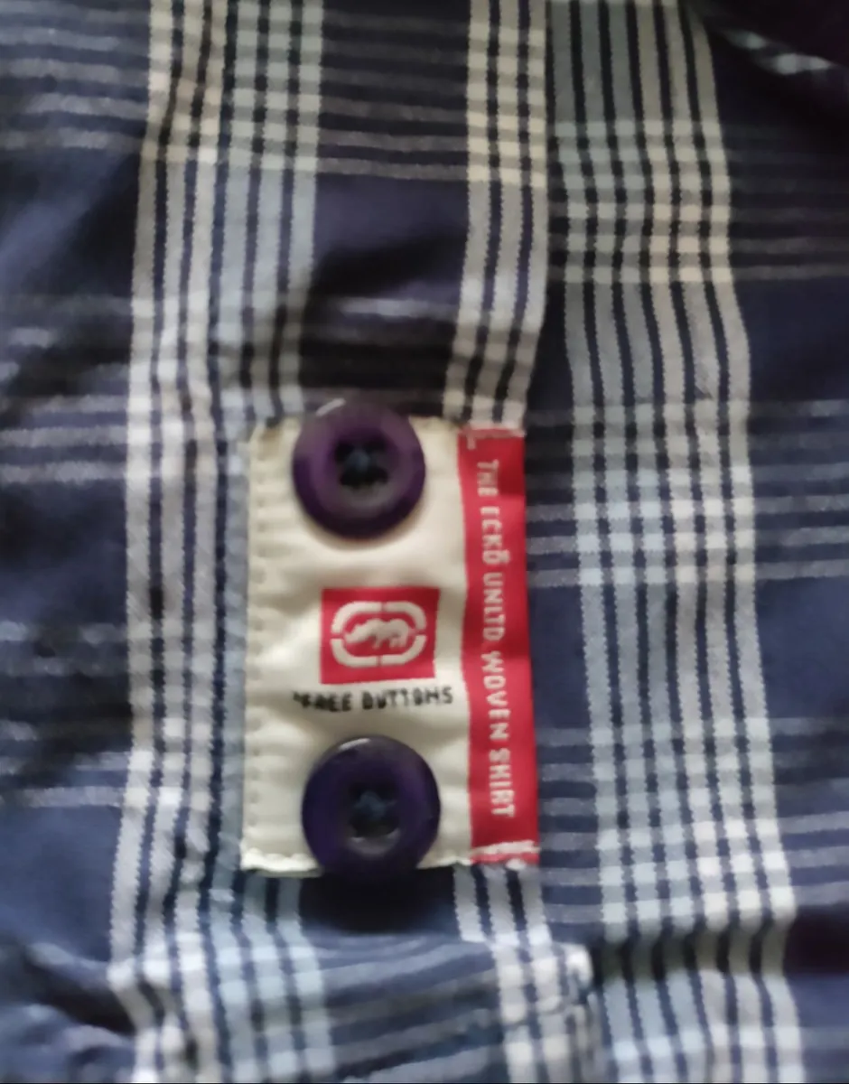 Marc Ecko Unltd S/S shirt M - Image 4