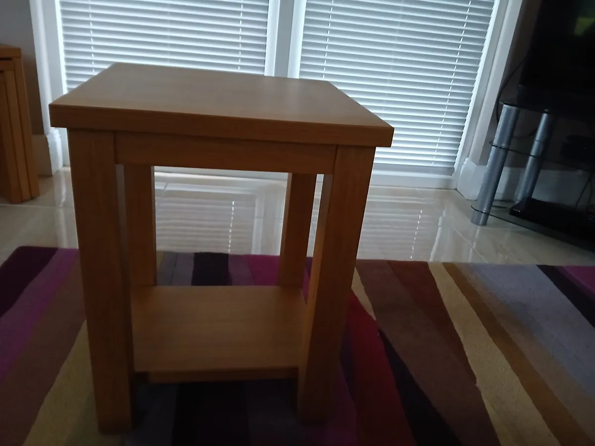 Lamp table