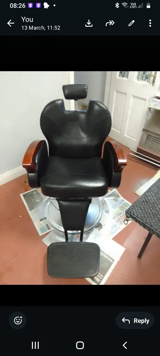 Barbers chair - Image 3
