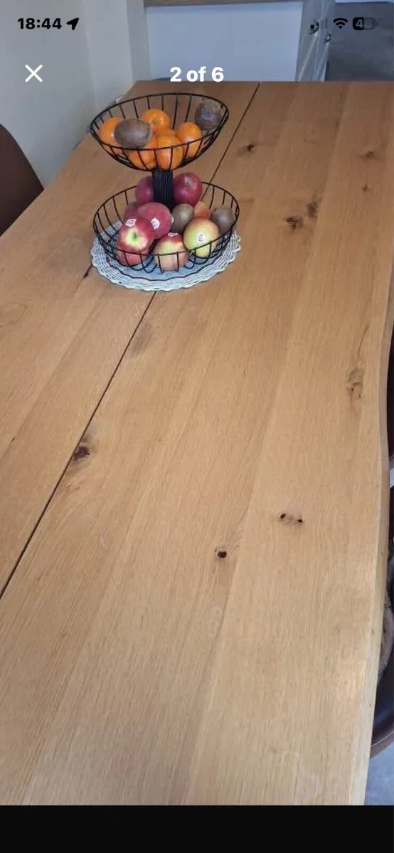 Dining table and 6 chairs - Image 2