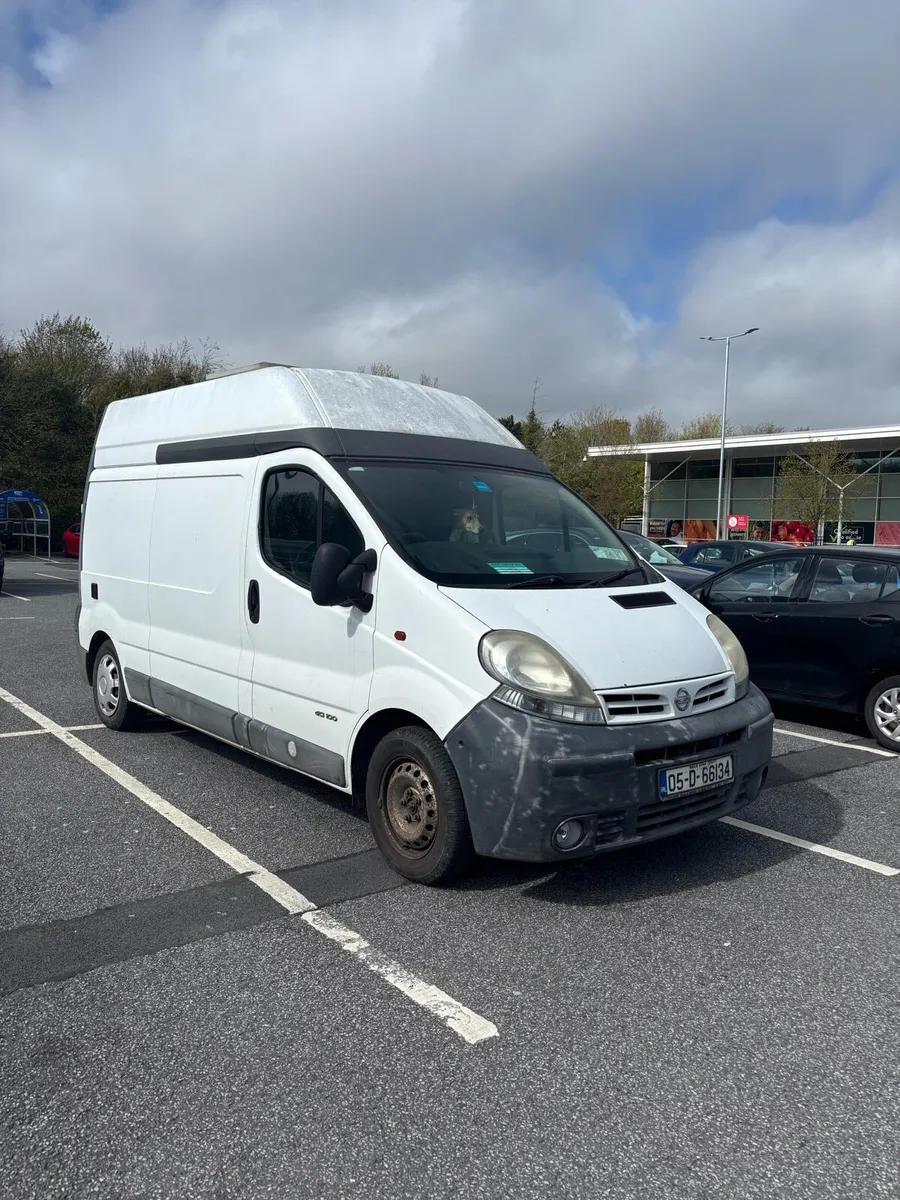 Nissan camper - Image 2