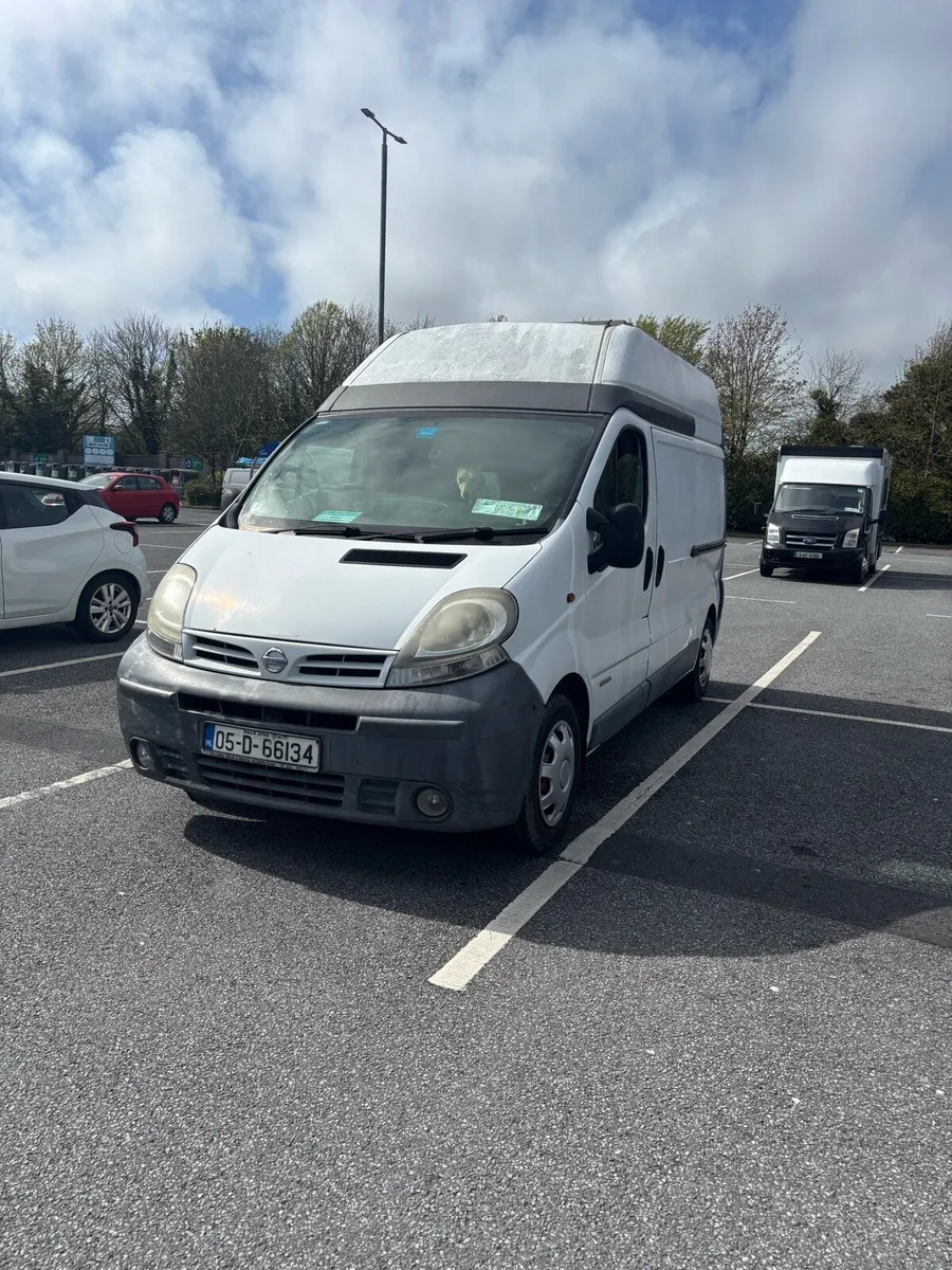 Nissan camper - Image 1