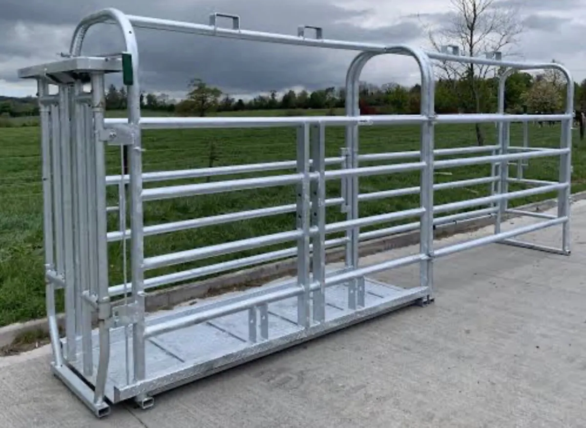Condon 16ft mobile crush