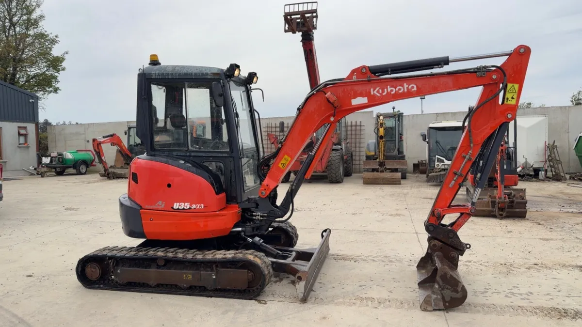 Kubota u35 - Image 1