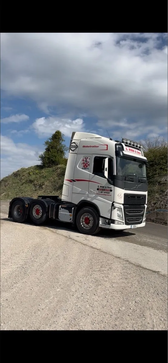 Volvo 6x2 - Image 4