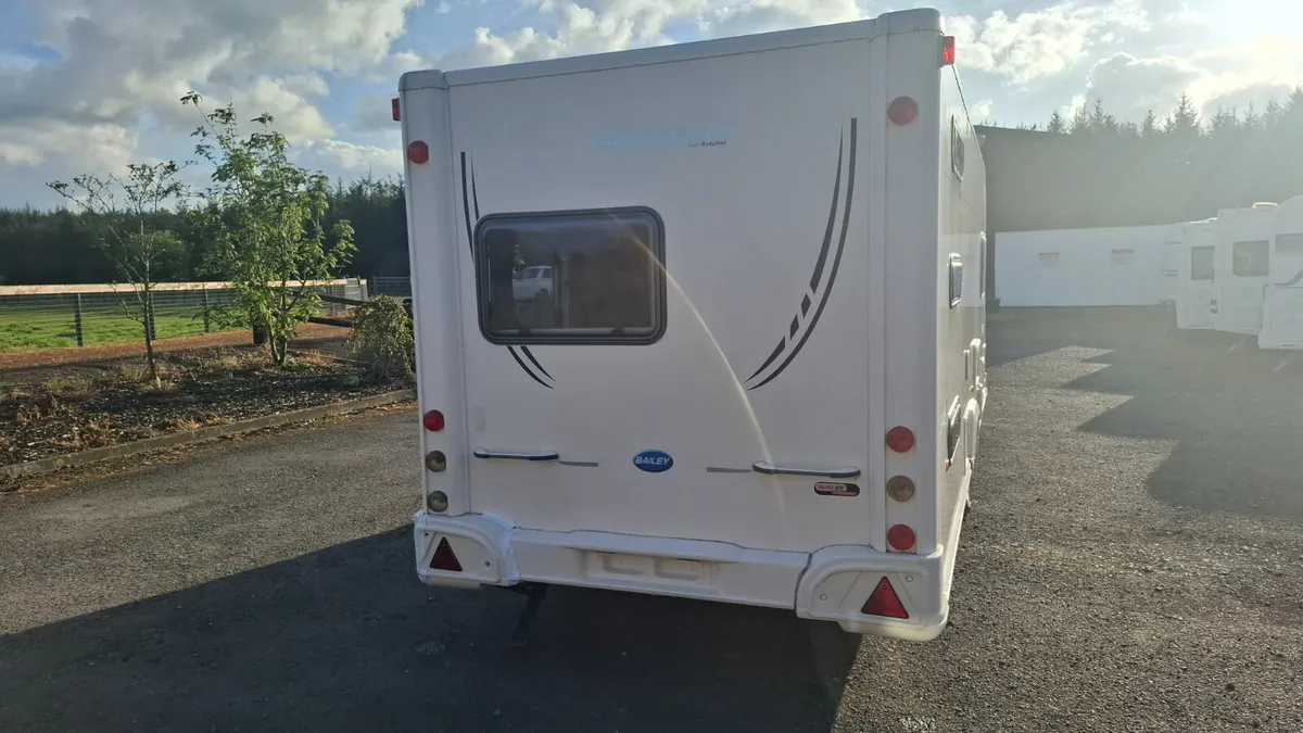 Bailey Olympus 6 berth caravan - Image 2