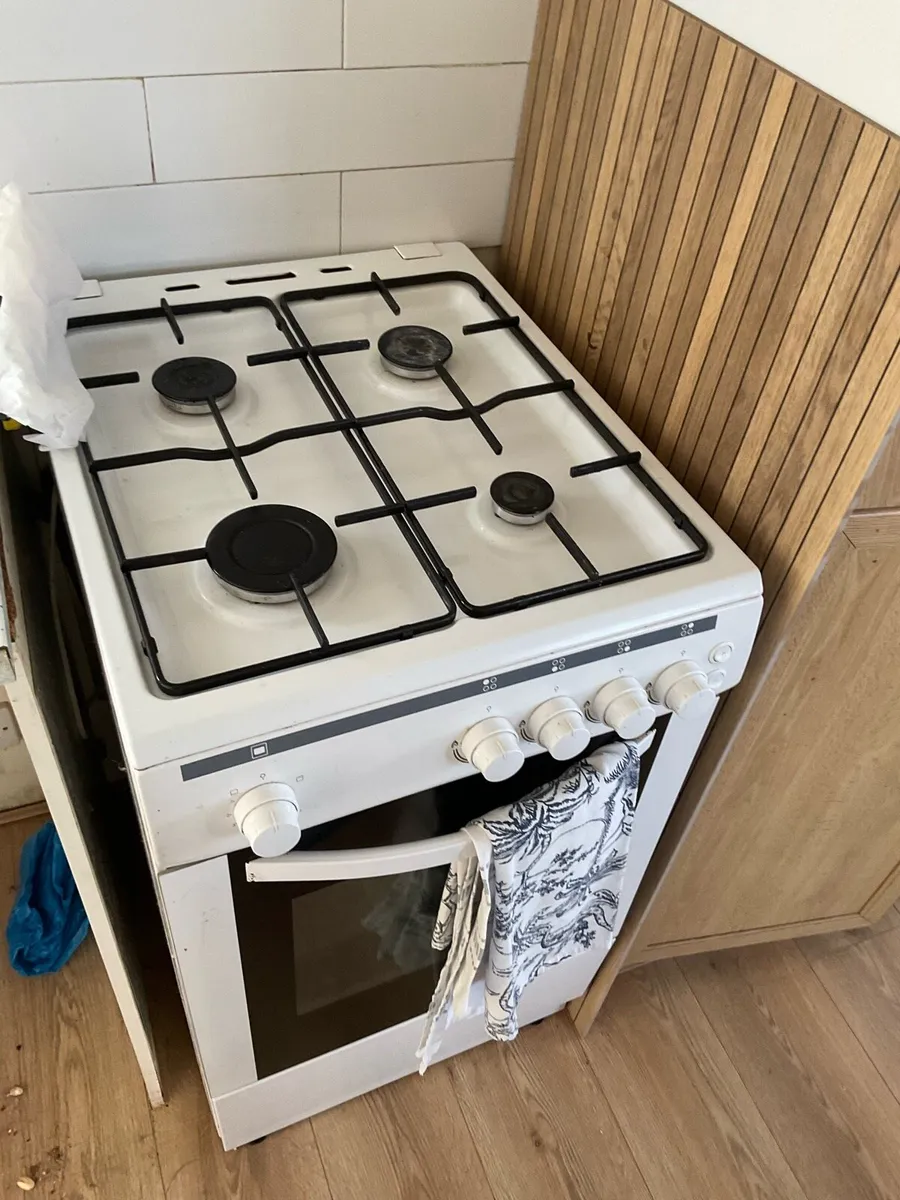 Gas Cooker 50cm wide on Gas Bottle Cylinder