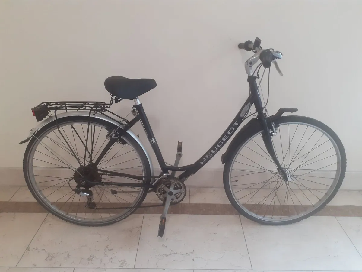 Peugeot Ladies city bike - Image 1