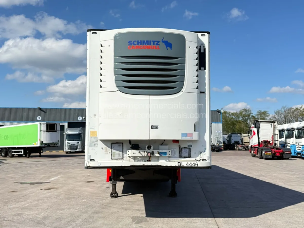 2016 SCHMITZ CARGOBULL MEAT RAILER FRIDGE TRAILER - Image 2