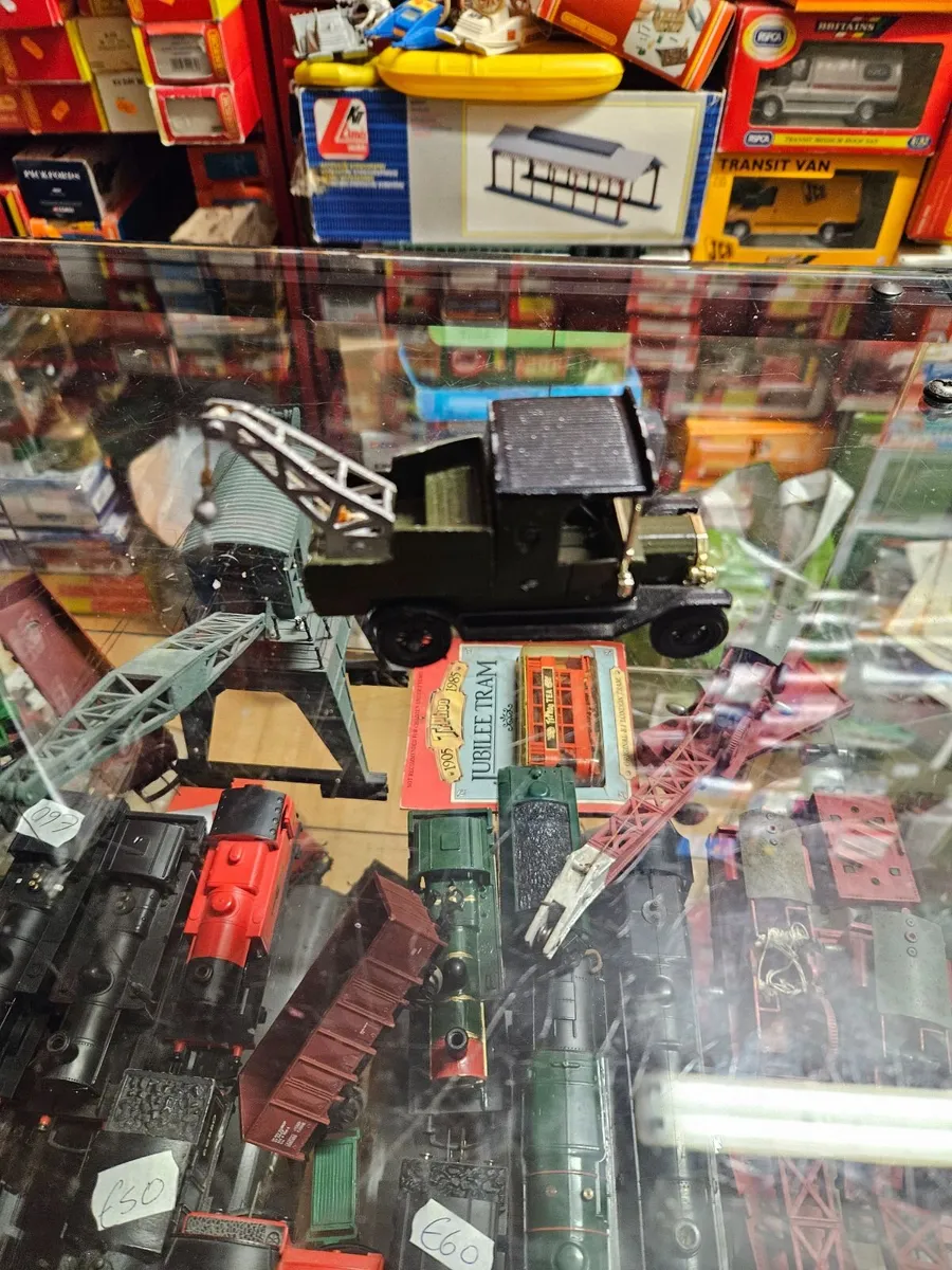 Matchbox Yesteryear Code3 Tow Truck - Image 2