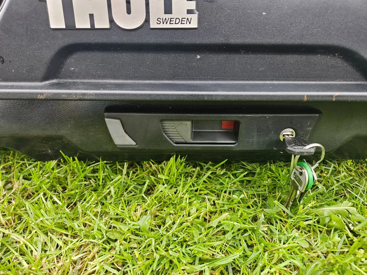 Thule Car roof  box - Image 4