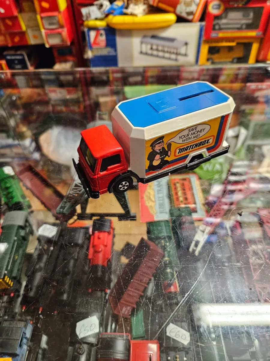 Matchbox Superkings Ford Armoured Truck - Image 2