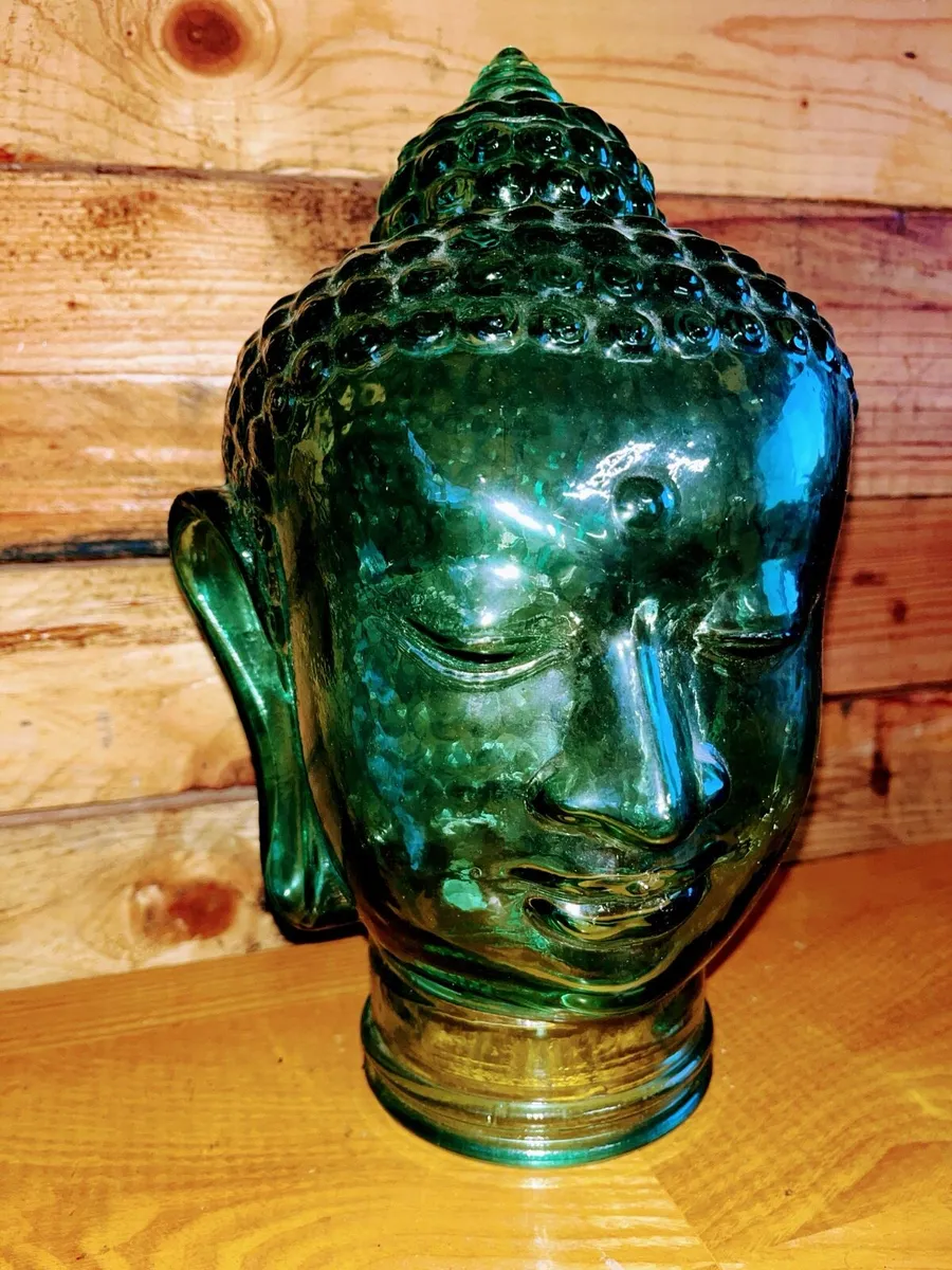 Vintage green glass buddha head - Image 1